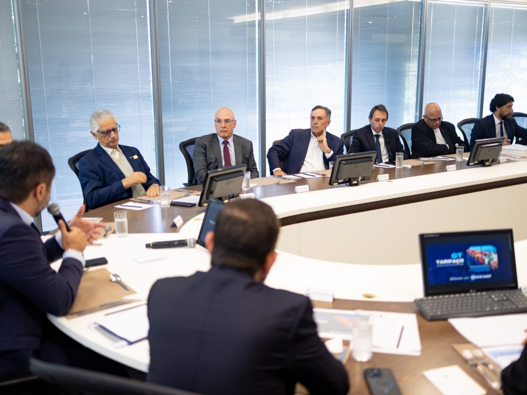 Primeira reunião do GT criado pelo Governo do Estado - Foto: Luciano Silva